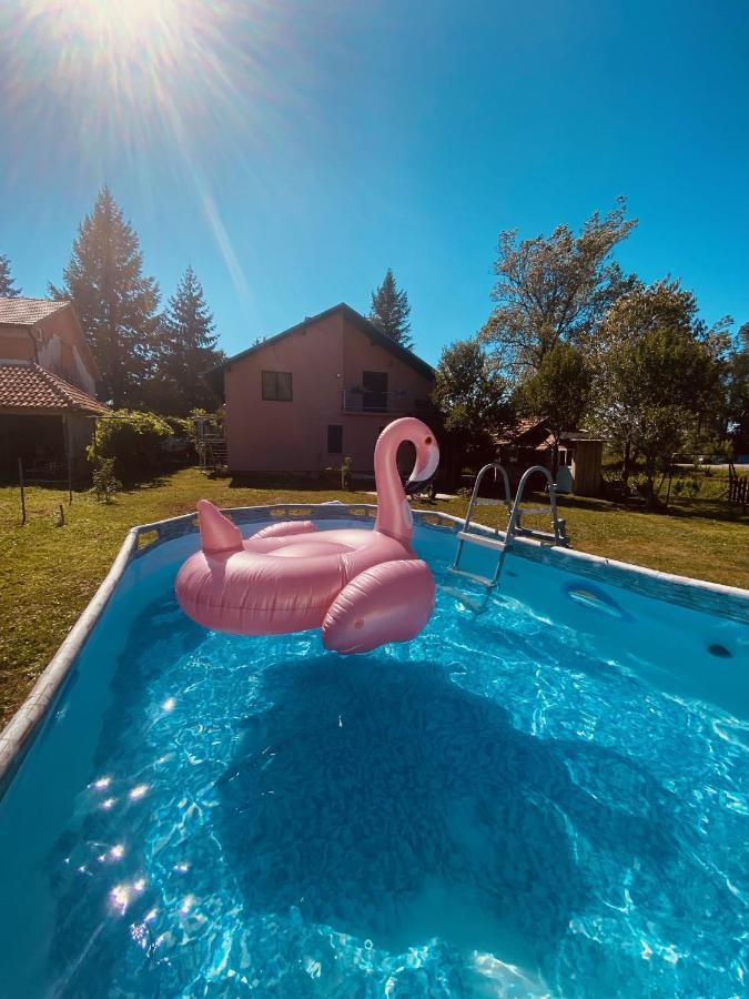 Liammarco Appartement Plaški Buitenkant foto