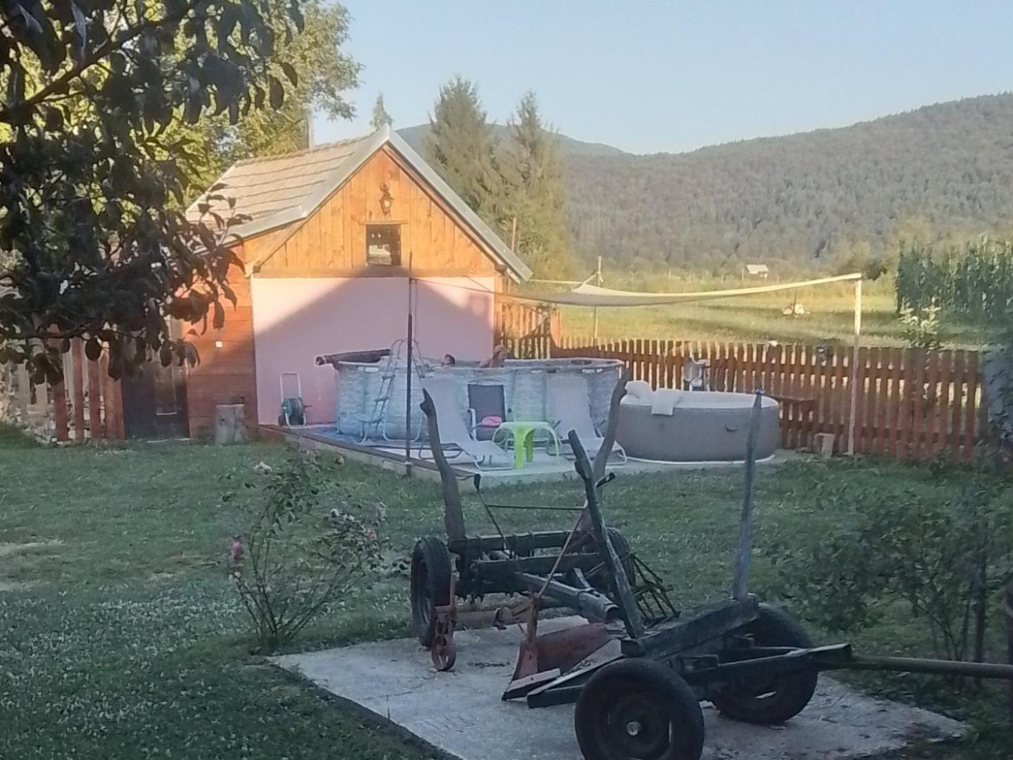 Liammarco Appartement Plaški Buitenkant foto